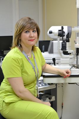 Многократните опити за премахване на мигла от окото може да надраскат и раздразнят роговицата, което увеличава риска от очни инфекции, обяснява офталмоложката д-р Мария Праматарова.