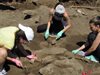 Деца разгадават тайните на древна
крепост в археологическа школа