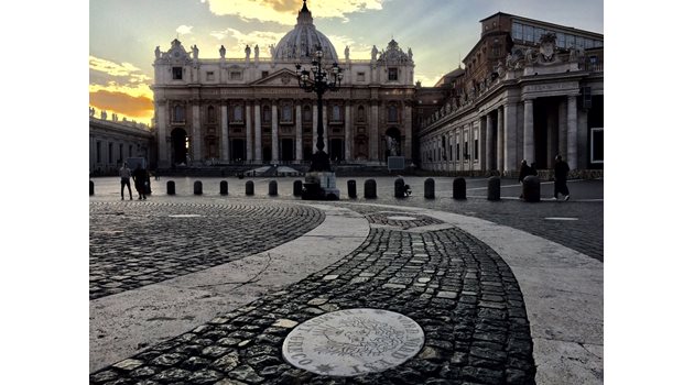 Финансовият скандал хвърли нови сенки по Ватикана.
СНИМКА: АВТОРЪТ