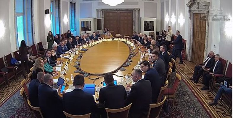 Съвместното заседание на комисиите по енергетика и околна среда за преговори със строителя на новите блокова в АЕЦ "Козлодуй".