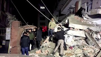 МВнР: Няма данни за пострадали българи след земетресението в Турция