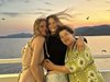 Актрисата Теодора Духовникова е на почивка заедно със своята майка и дъщеря (Снимки)