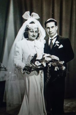 Кирил като младоженец с българската си съпруга