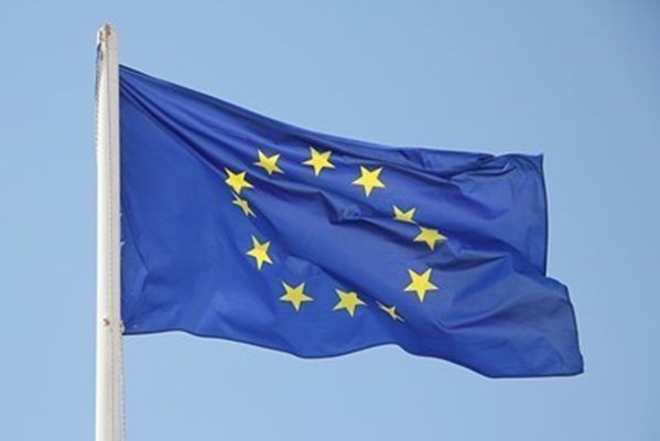 Проучване: Икономическото доверие в еврозоната се влошава