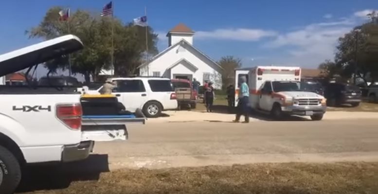 Най-малко 27 избити при стрелба в църква в Тексас (Обновена+Видео)