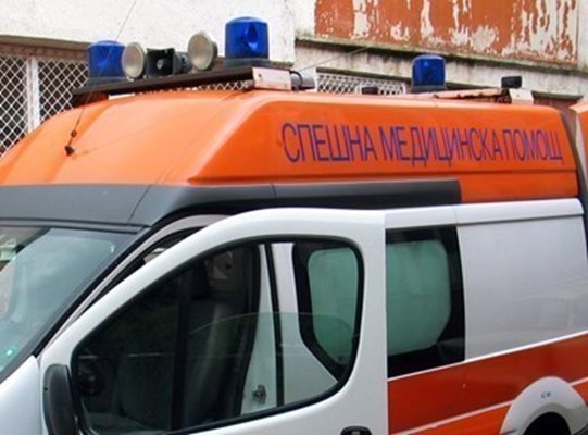 След удар водач е настанен в болницата в Добрич 
 СНИМКА: Архив