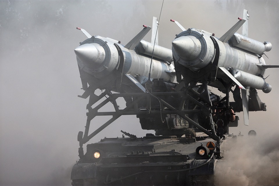 Русия нанесе ракетен удар срещу украинския енергиен сектор тази нощ, съобщи Киев