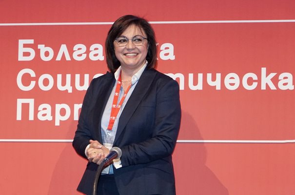 Лидерката Корнелия Нинова се готви за премиер - оглави правителството в сянка на БСП.