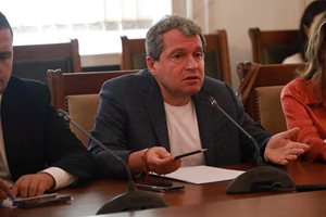 Тошко Йорданов: Джентълменските споразумения да ги занесат навътре в гардероба