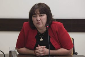 Росица Велкова: С проекта за бюджет ще предложим различни сценарии, редовният кабинет да реши