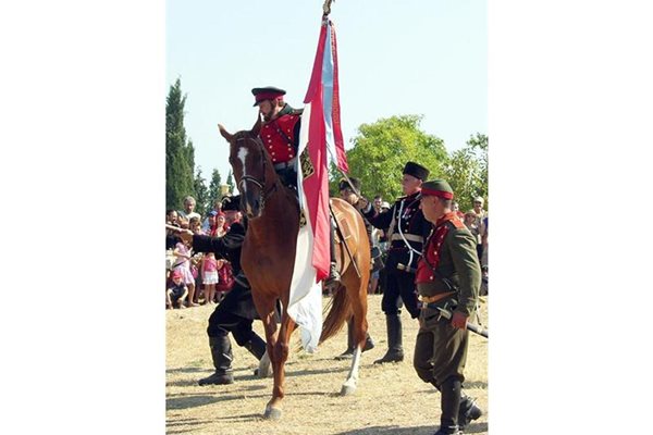 Защитата на Самарското знаме бе един от най-грандиозните спектакли в Стара Загора.