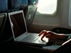 САЩ обмислят забрана за носене на лаптопи по време на международни полети
