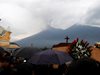 Вулканът Фуего в Гватемала отново изригна, 75 станаха жертвите му