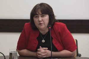 Росица Велкова: При огромен интерес продадохме навън книжа за 1,5 млрд. евро