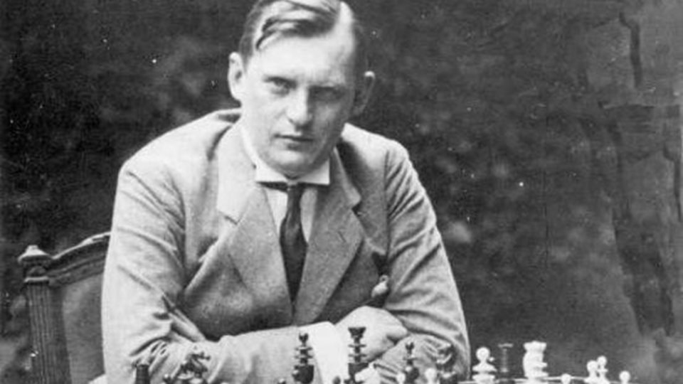 Нацисти и алкохол умориха шахматния гений Алехин - 168 Часа