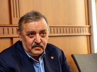 Проф. Тодор Кантарджиев: Грипът тръгва по-масово през декември, пикът ще в края на януари