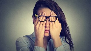 6 начина да успокоим уморените си очи