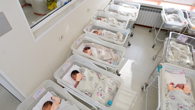 Две момченца са първите бебета на 2022-а в "Майчин дом"