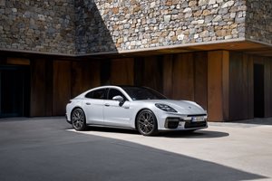 Най-бързото Porsche Panamera е хибрид със 782 к.с.