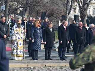 Радев връща на масата за преговори партиите, не иска нов вот и нов главен прокурор