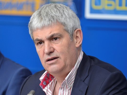 Пламен Димитров: Има пера с възможност за икономии, за да има ръст на заплатите