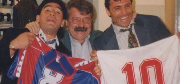 Продават историческата салфетка - първия договор на Меси с "Барселона"