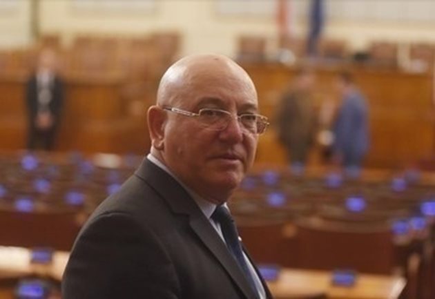 Министърът на околната среда и водите Емил Димитров СНИМКА: Архив