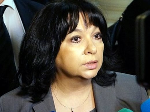 Теменужка Петкова: Сега не е моментът за приемане на оставка на директора на НЕК 

