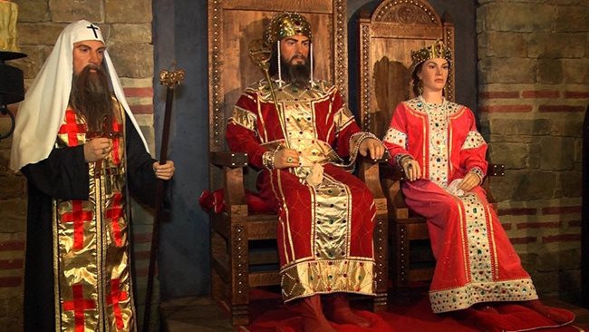 Как заради фаталните влюбвания на Иван Асен II и Иван Александър губим огромни територии и се предаваме почти без бой на турците?
