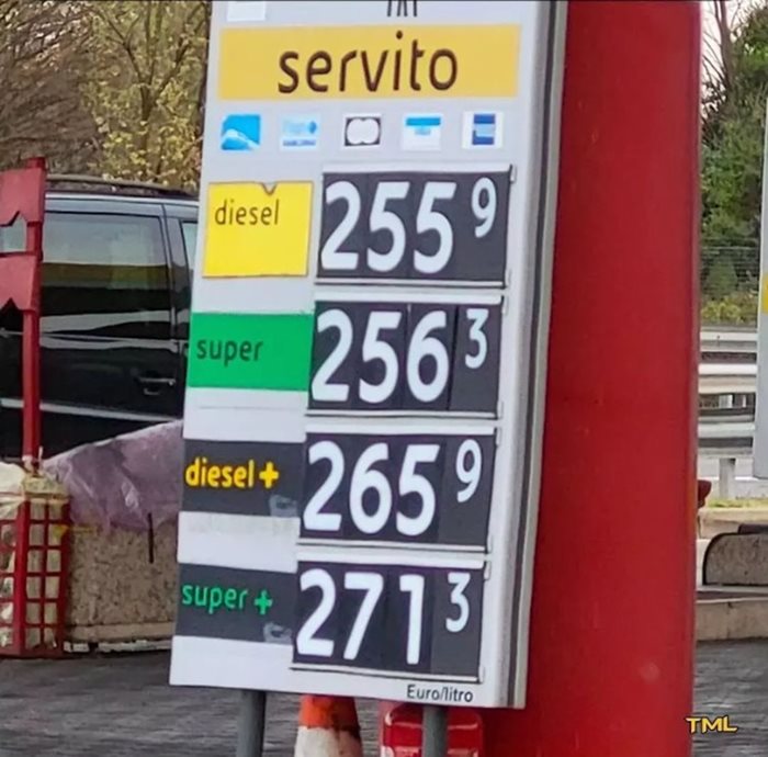 Дизелът достигна цените на бензина

