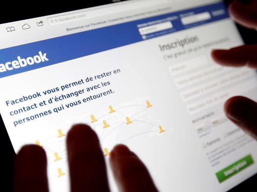 “Фейсбук” отваря в България център за цензура на мнения