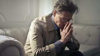 7 трудно доловими симптома на депресия при мъжете