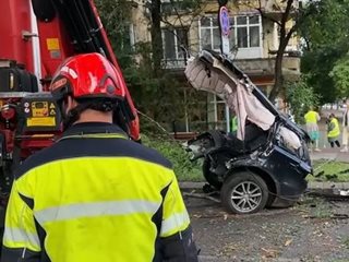 Оперираха момичето от зверската катастрофа в Пловдив, колата била пълна с райски газ