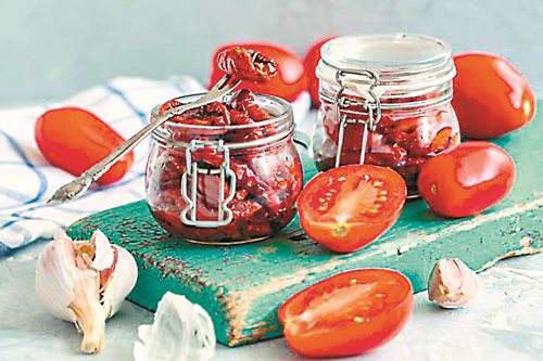 Как да приготвите сушени домати