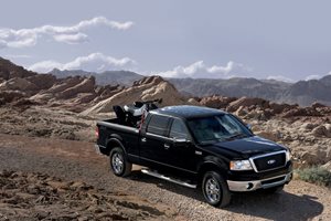 Ford инвестира 3 млрд. долара в пикапите Super Duty