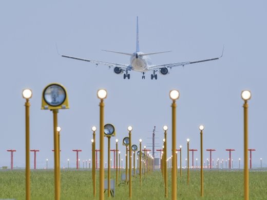Летището в Ухан отчете рекорден брой полети след епидемията