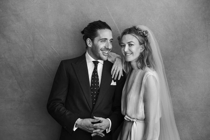 Марта и вторият й съпруг Карлос Торета викат за сватбата си известния моден фотограф Питър Линдберг.