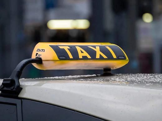 Таксиджиите искат трикратно увеличение на първоначалната такса