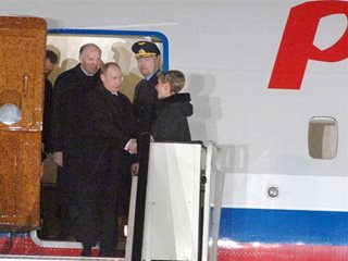 Френска компания все още обслужва самолетите на Путин, Медведев и Шойгу