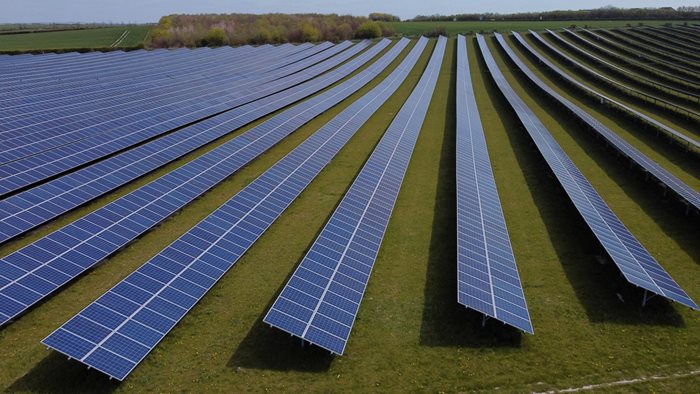 Соларната централа край първомайското село Караджалово бе обект на сделката в началото на 2020 г.

СНИМКА: “24 ЧАСА”

