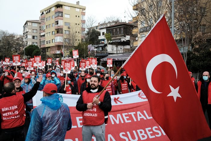 В Истанбул се проведоха протести срещу икономическата политика на правителството.