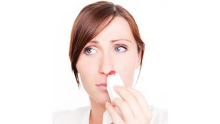 Какво да правим при кръвоизлив от носа