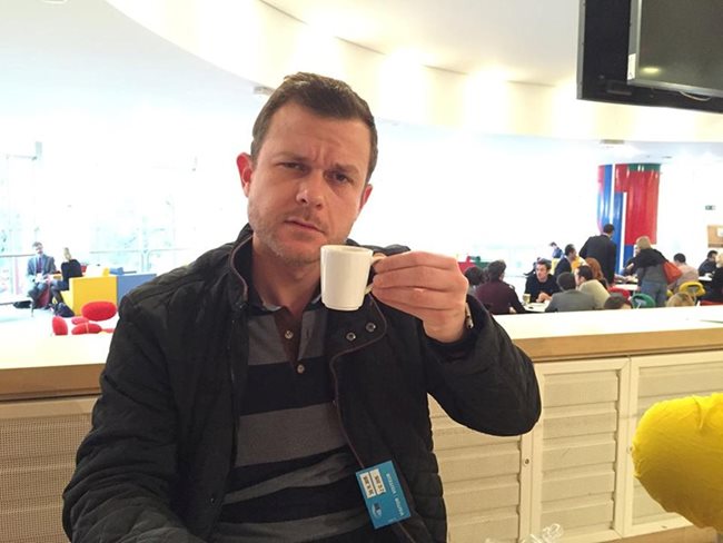 Балабанов пие кафе в Европейския парламент.