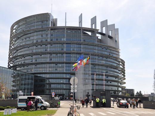 ЕК предлага пакет от мерки за укрепване на европейските банки