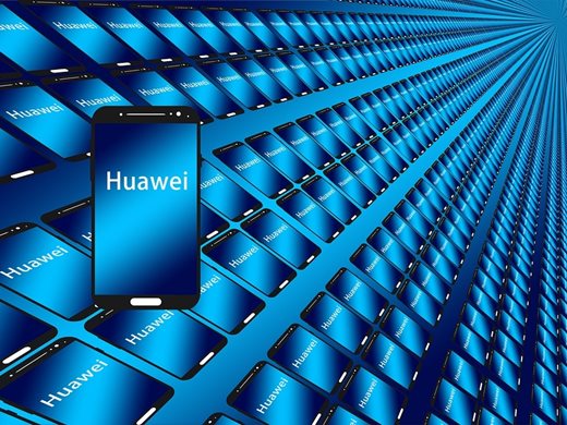 Смартфоните на Huawei губят достъп до инсталиране на приложенията на Google