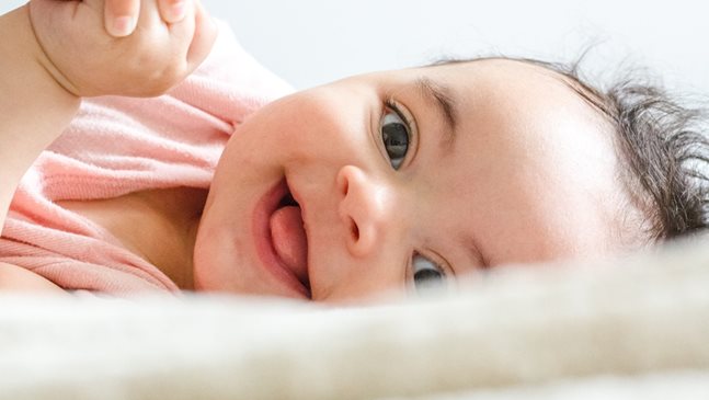 Как се променя бебешката усмивка