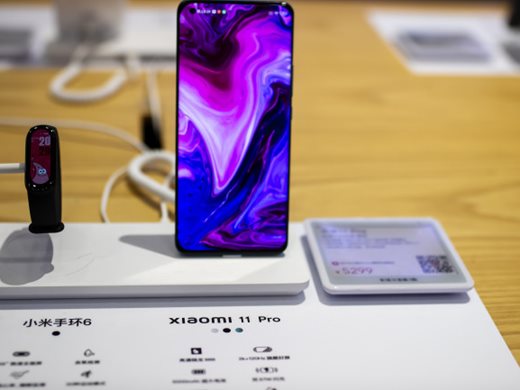 Китайската марка Сяоми задмина Епъл по продажби на преносими смарт устройства