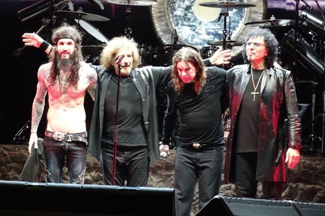 Black Sabbath по време на последния концерт на бандата.