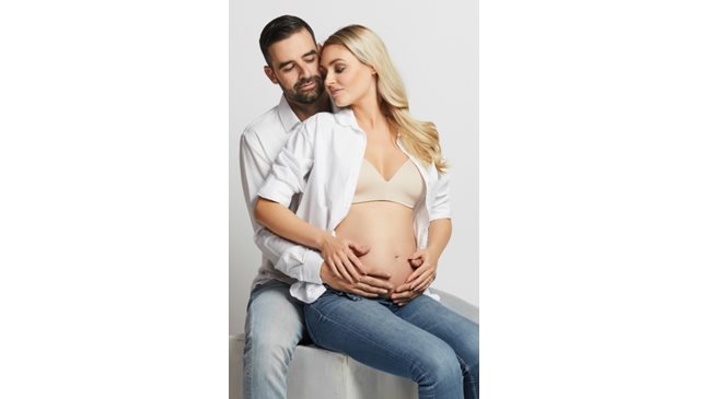 Поли Гергушева се снима бременна в 8-ия месец