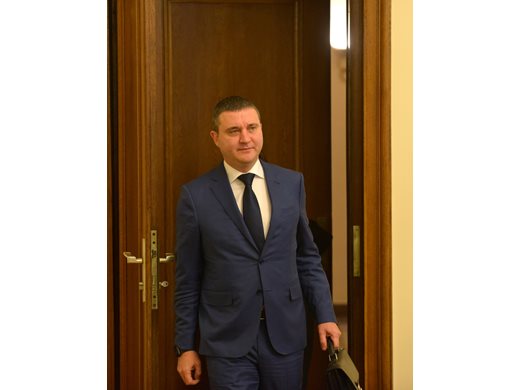 Владислав Горанов: Няма механизъм
държавата да даде кредит на "Левски"